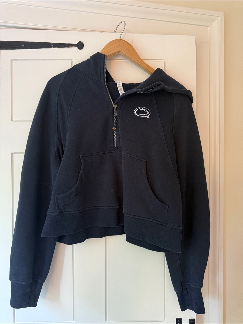 Penn State Lululemon cropped hoodie